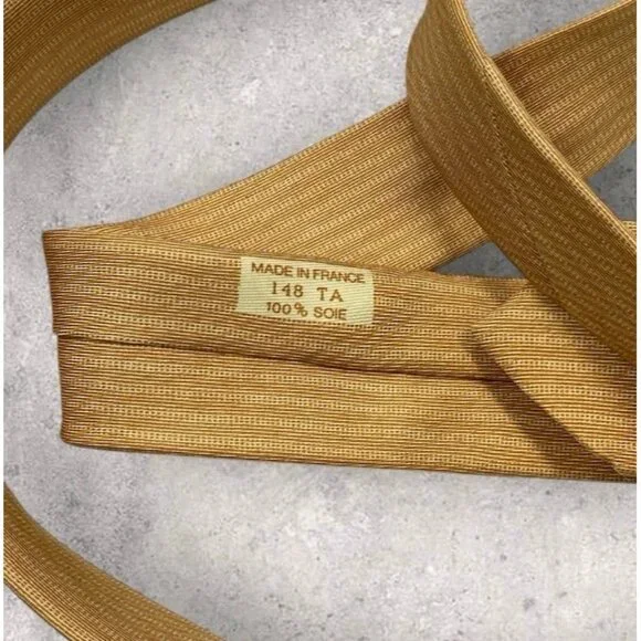 HERMÈS 148 TA Silk Tie FRANCE Beige Striped Geometric W:3.5" EUC - Picture 3 of 6